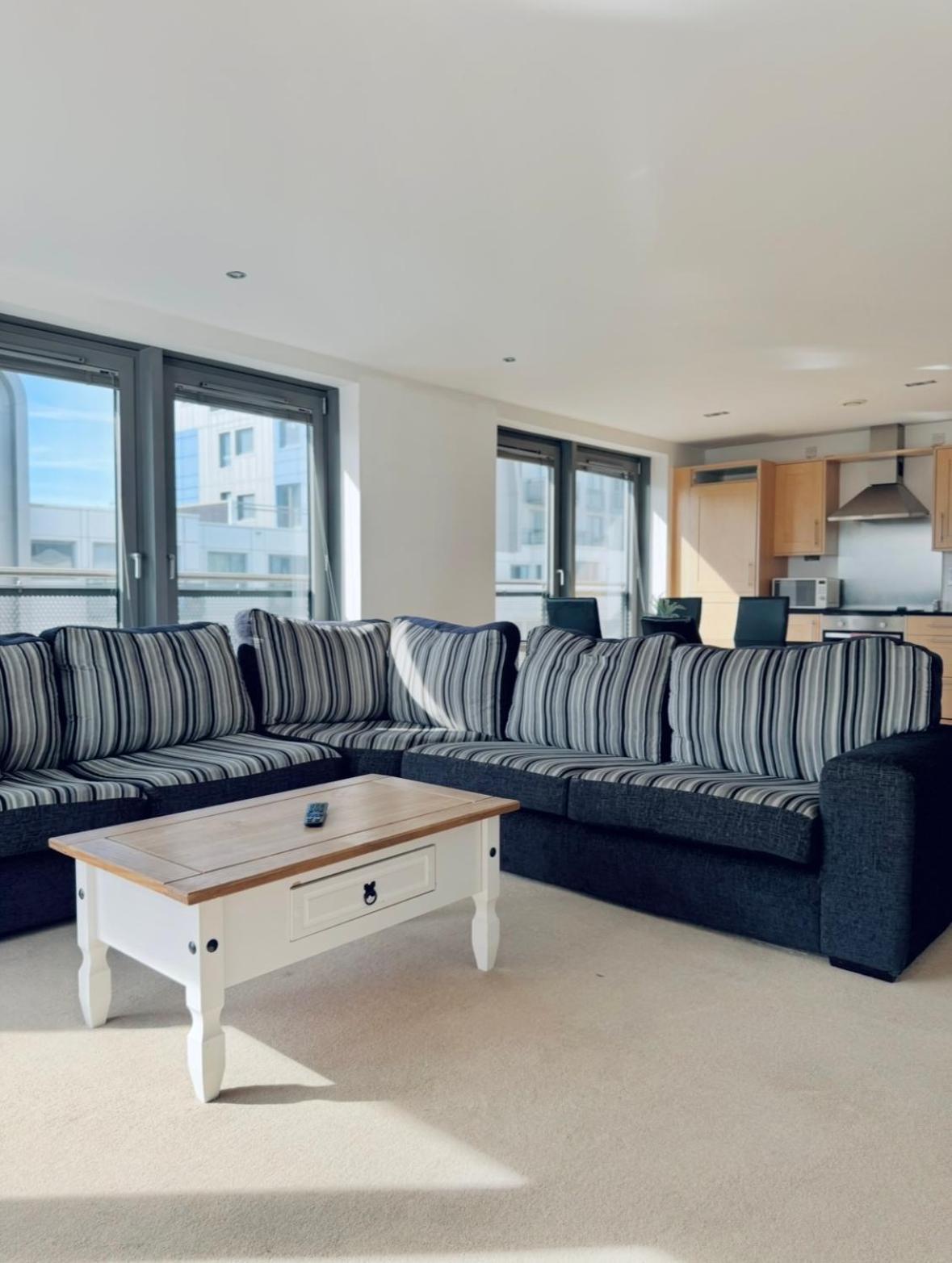 Modern Two Bedroom Apartments EDI Kültér fotó