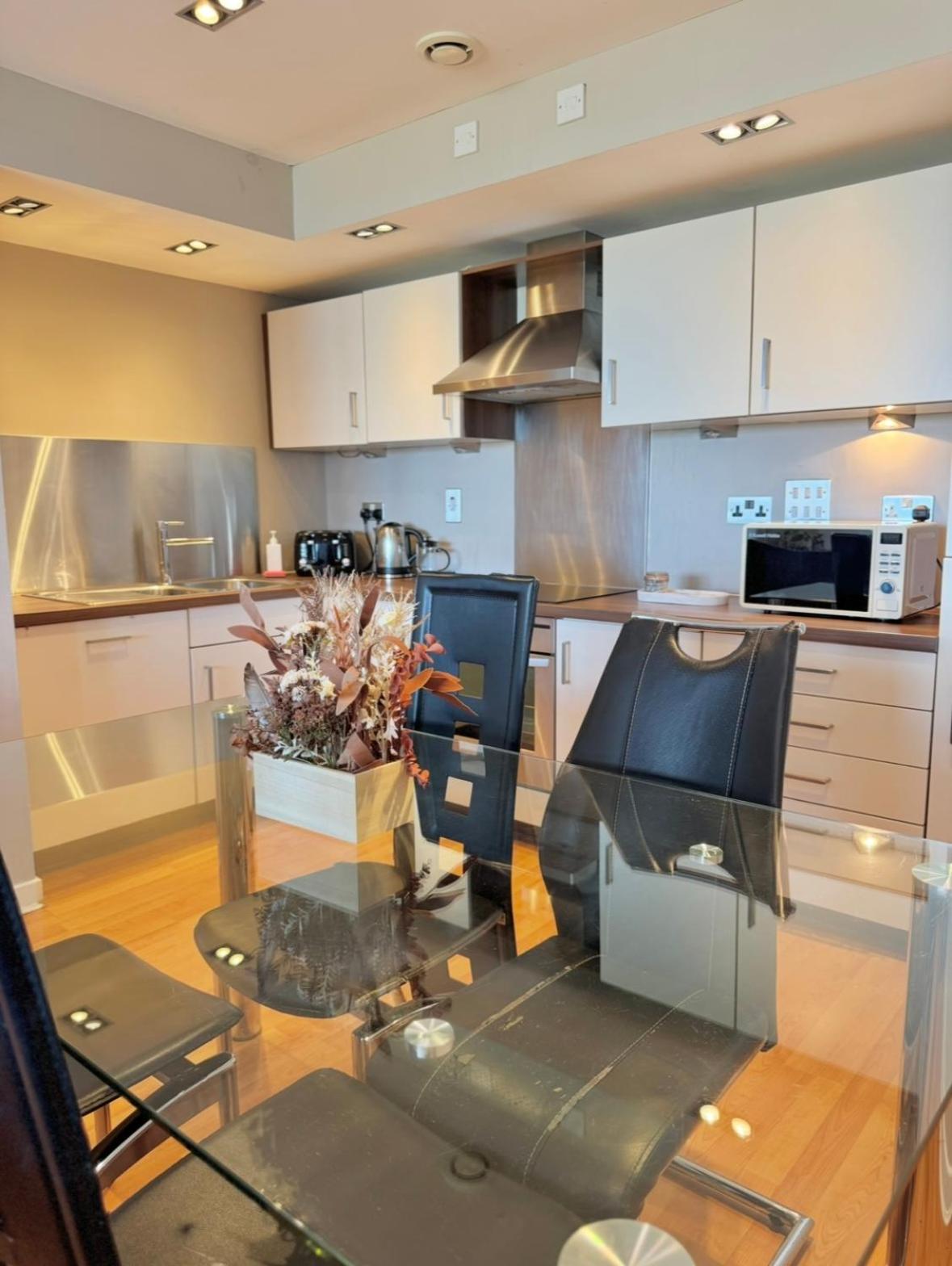 Modern Two Bedroom Apartments EDI Kültér fotó