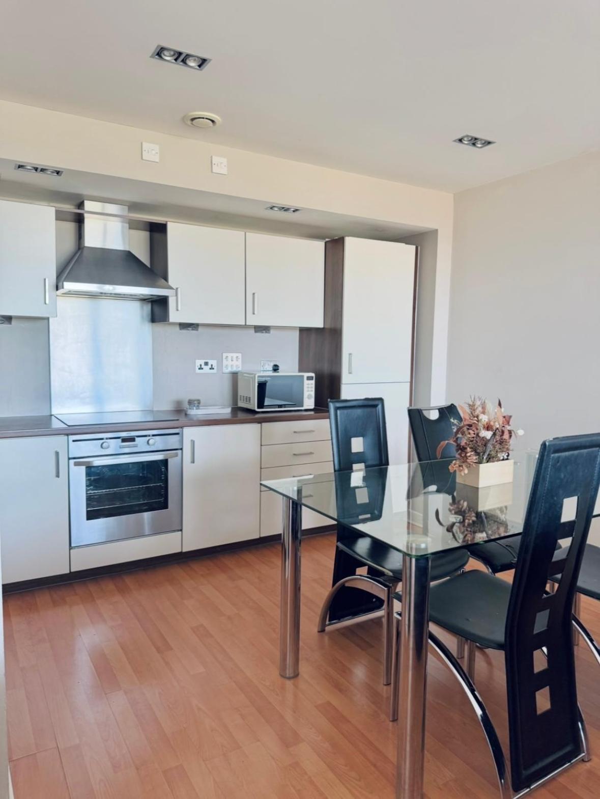 Modern Two Bedroom Apartments EDI Kültér fotó