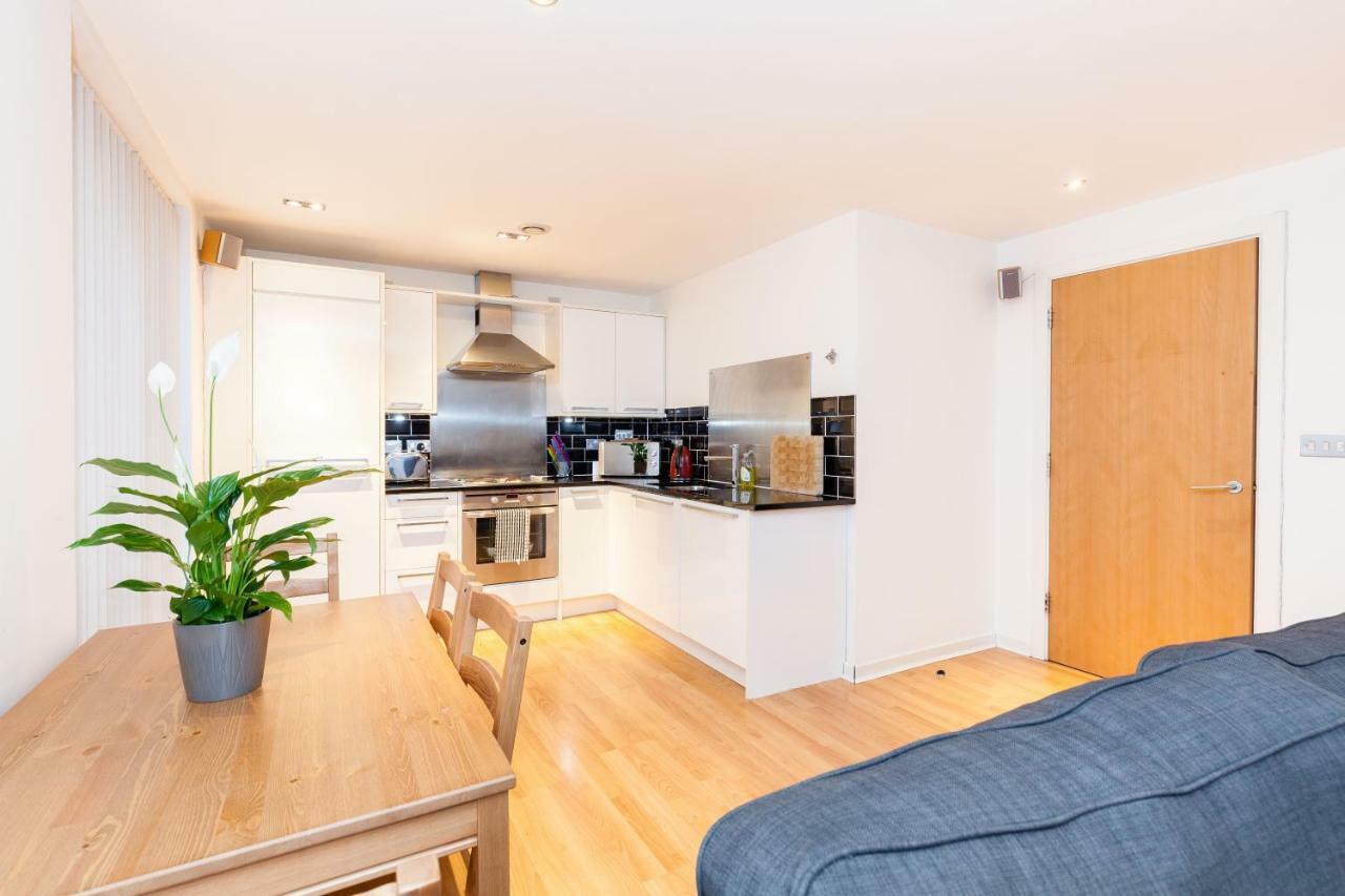Modern Two Bedroom Apartments EDI Kültér fotó